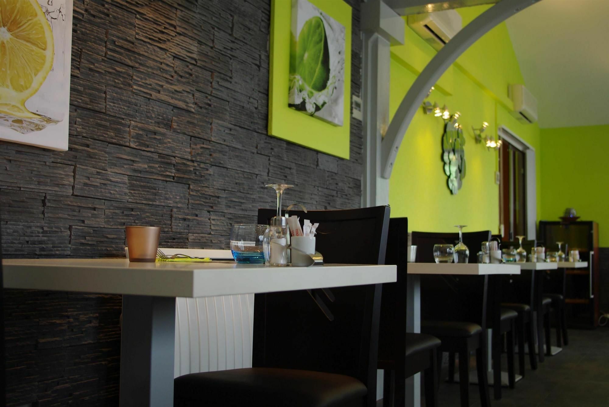 Hotel Kyriad Montauban Restaurant foto